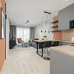 شقة Nowoczesny I Elegancki A212 Z Balkonem I Parkingiem By Renters