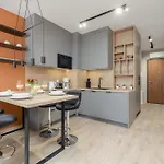 شقة Nowoczesny I Elegancki A212 Z Balkonem I Parkingiem By Renters *