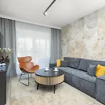 Nowoczesny I Elegancki A212 Z Balkonem I Parkingiem By Renters شقة مينززدرويه