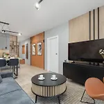 شقة Nowoczesny I Elegancki A212 Z Balkonem I Parkingiem By Renters مينززدرويه