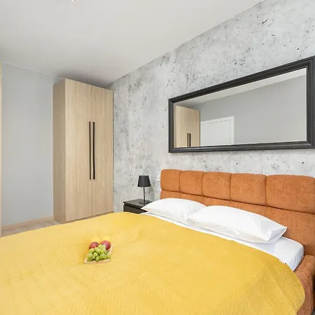 Nowoczesny I Elegancki A212 Z Balkonem I Parkingiem By Renters アパート ミエンジズドロイェ